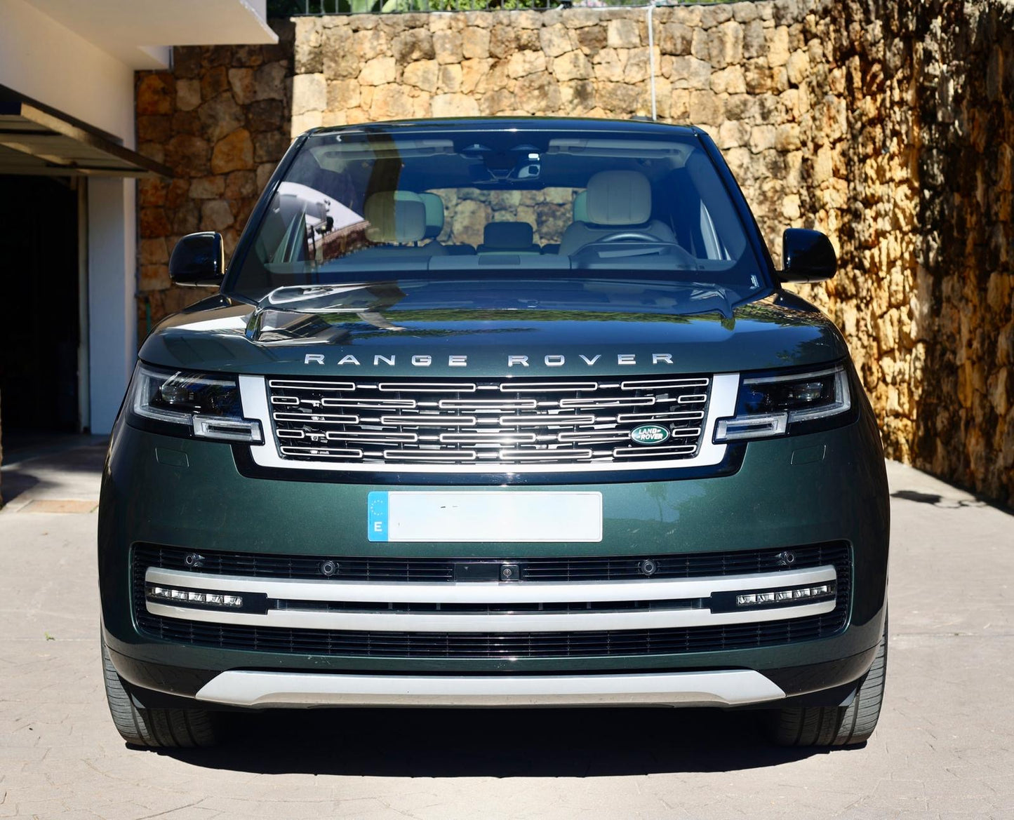 Range Rover L460 PHEV 2023 · Verde Belgravia