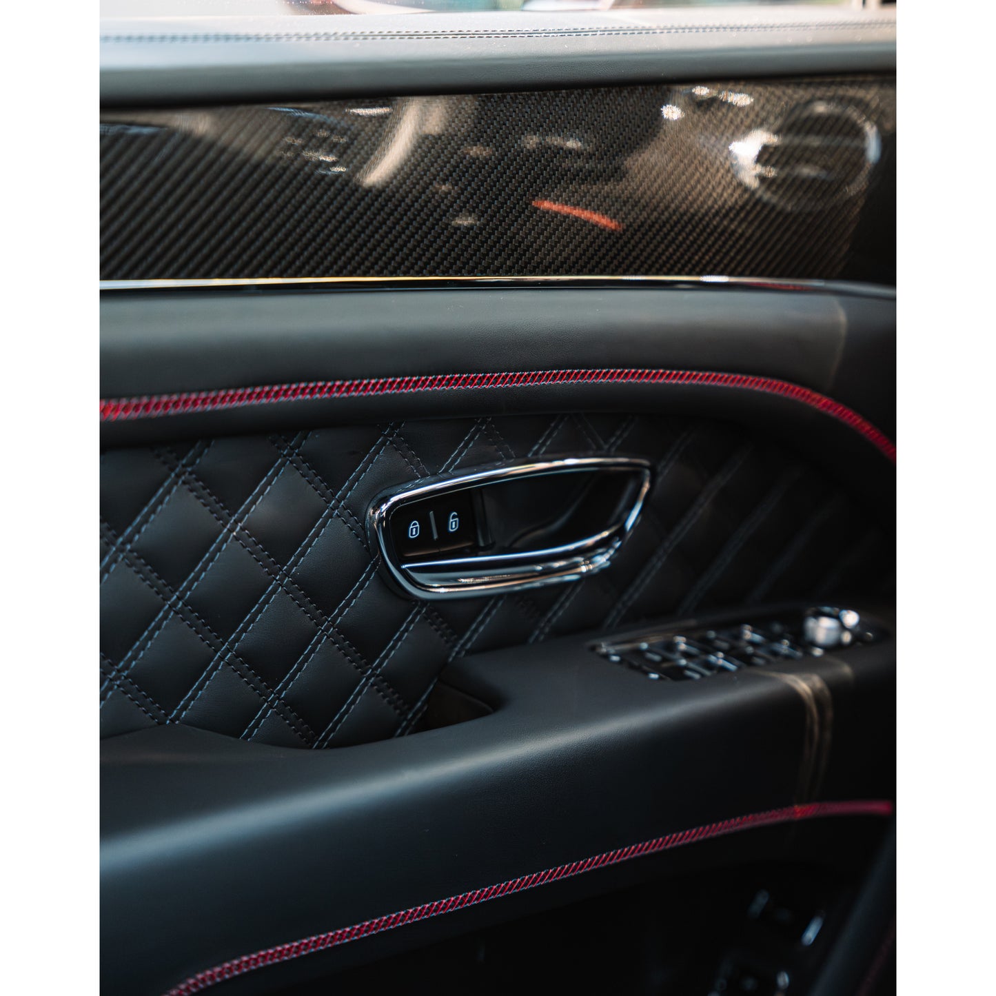 Bentley Bentayga Azure 2023